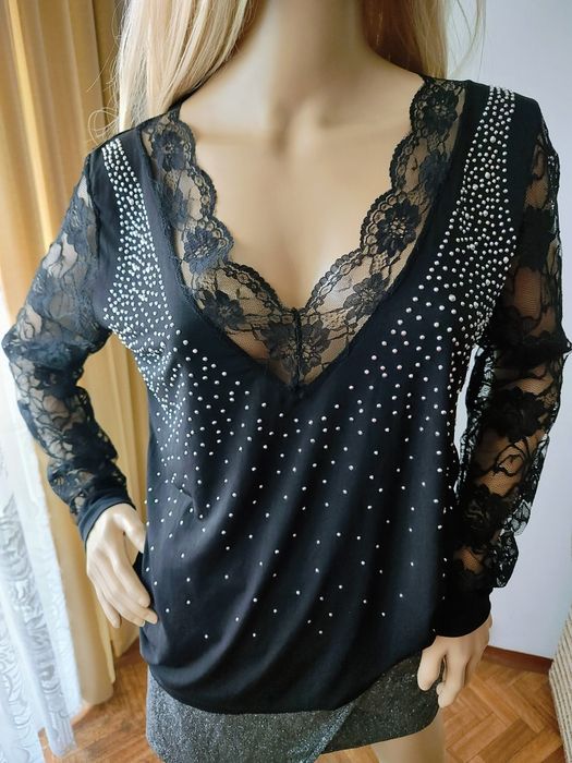 Czarna bluzka z koronką i cyrkoniami blink blink elegancka L-XL