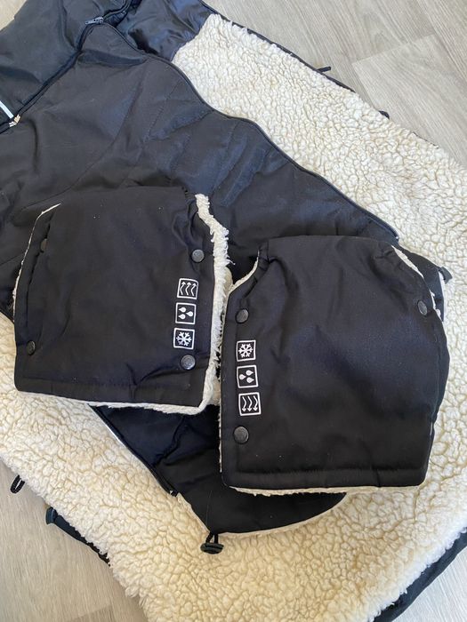 Зимовий конверт на натуральній овчині і рукавички фірми For kids