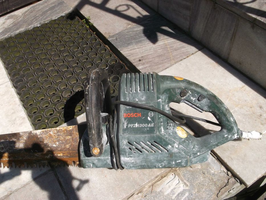 piła szablasta Bosch PFZ1300 AE