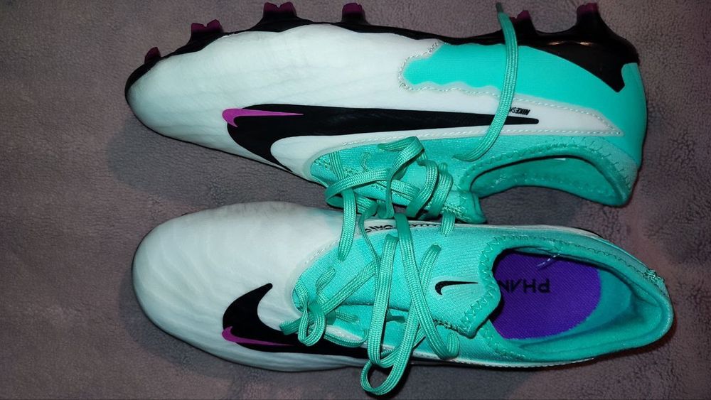 Продам бутсы phantom 42