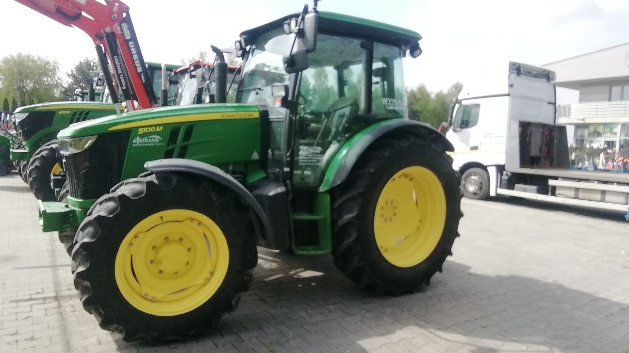 Ciągnik John Deere 5100M, moc 100 kM, 2018r