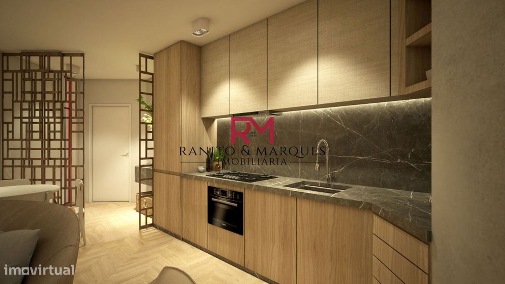 Apartamento T1 Remodelado Com Varanda - Centro De Paredes