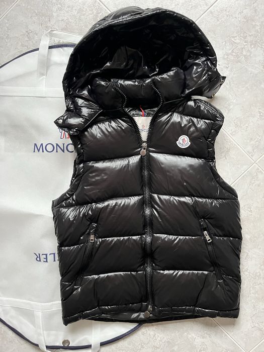 colete moncler puffer preto