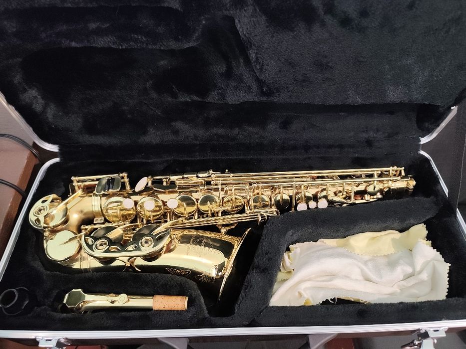 Продам Саксофон  альт, Maxtone by french engineer