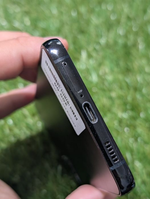 Уцінка Samsung galaxy S22 Plus (18693) 128GB Phantom ВІack Neverlock