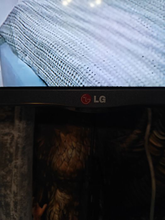 Плазменный телевизор LG