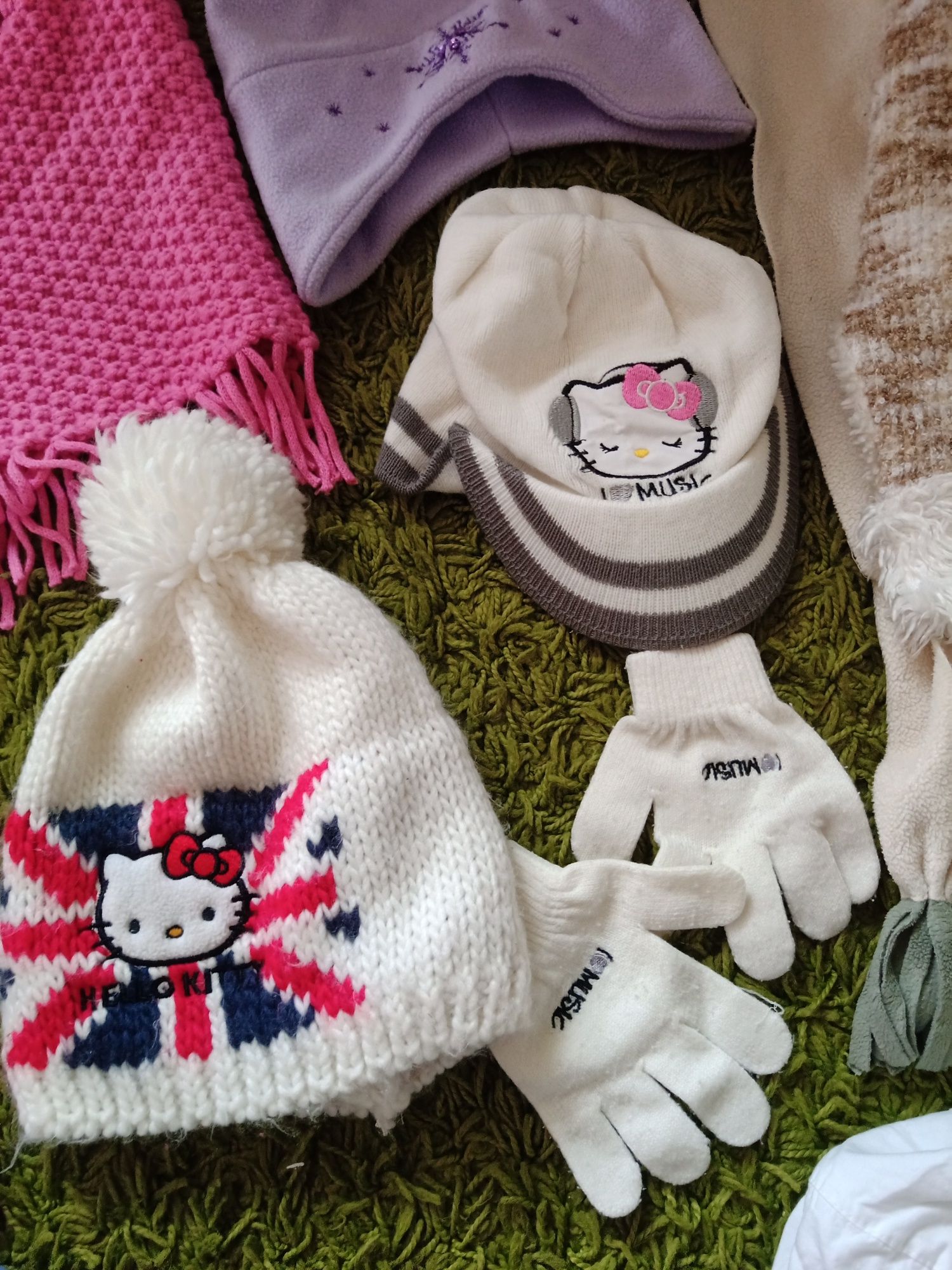 Zestaw czapki rękawiczki LPS Hello kitty 4-8 lat