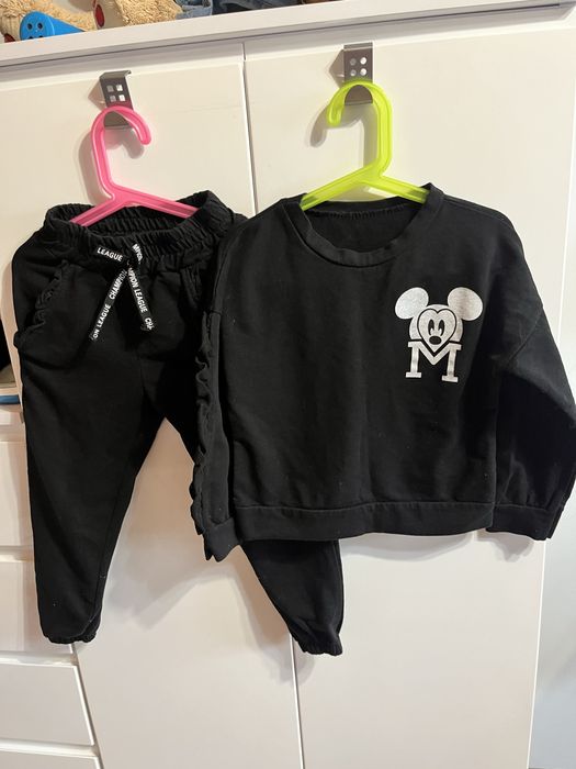 Dres z butiku Myszka Mickey