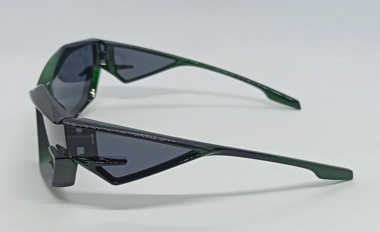 Брендовые очки унисекс линзы черные в зелёной оправе космические