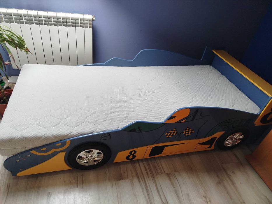 Łóżko dziecięce samochód