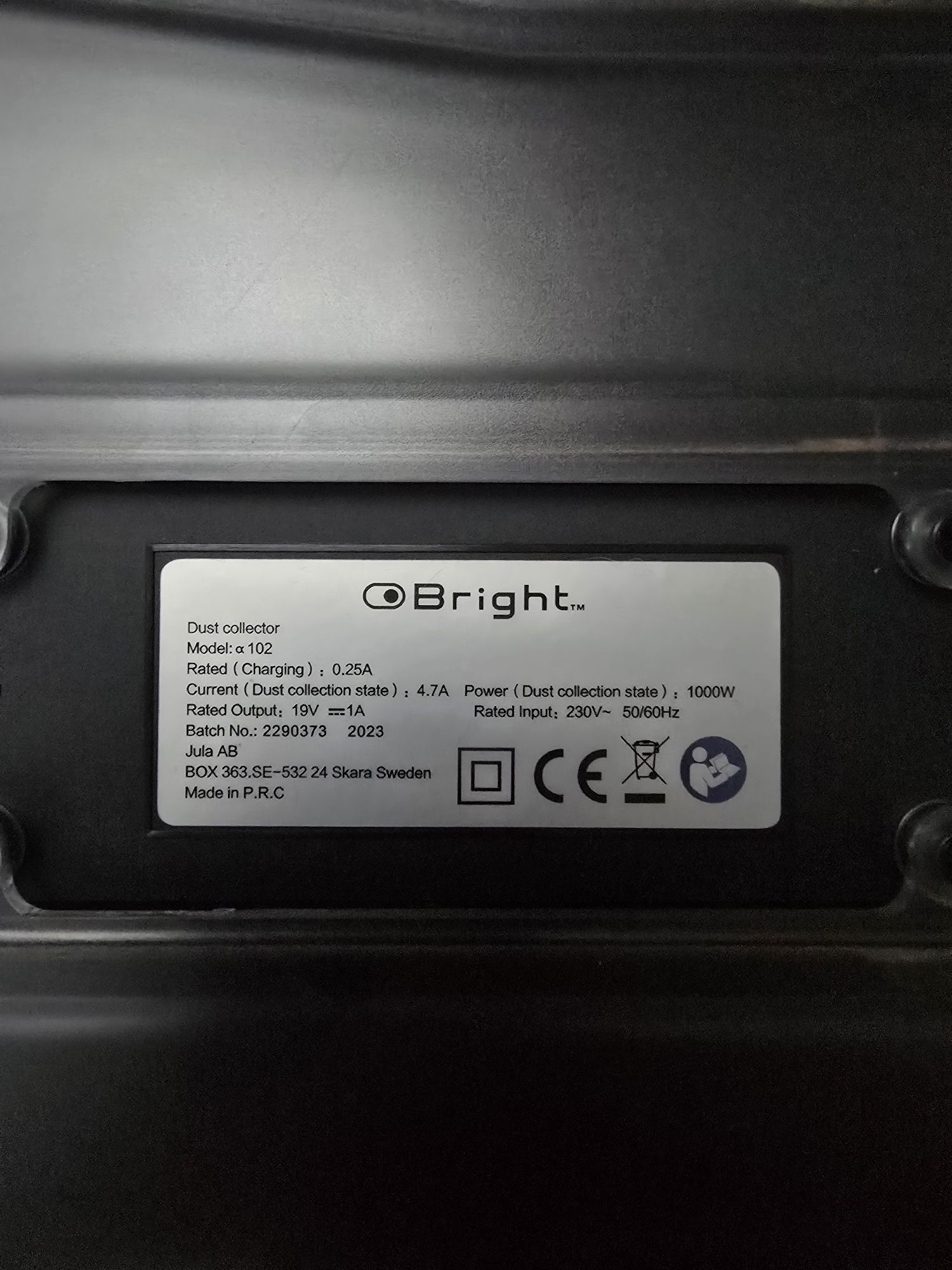 Odkurzacz samojezdny z funkcją samoczynnego opróżniania Smart Bright