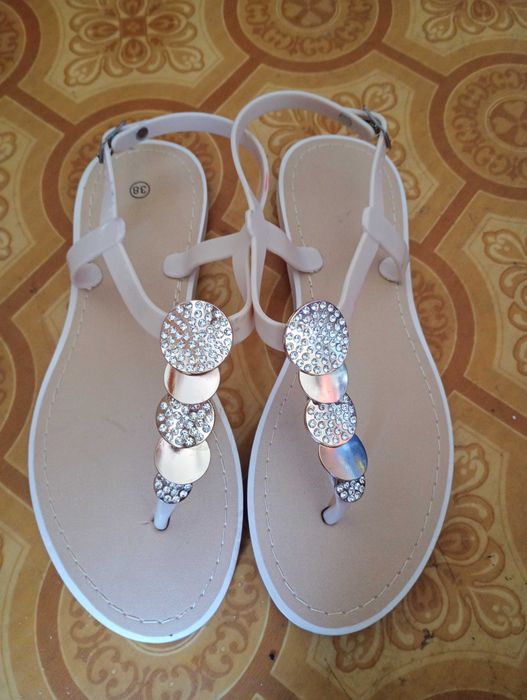 Сандалі, сланці розмір 38