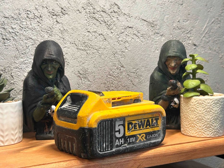 DeWalt XR 18V 5.0Ah – akumulator Li-Ion, uszkodzony