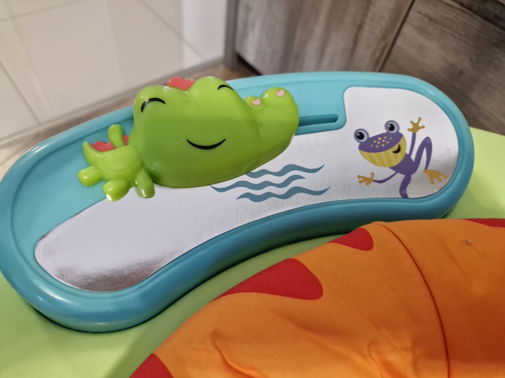 Fisher-Price Skoczek „Wesoła dżungla”, centrum zabaw dla niemowląt