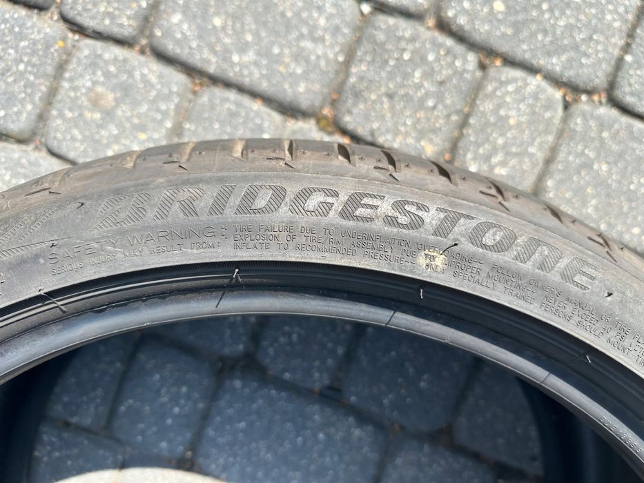 Opona Bridgestone Potenza S001 - 245/35/19