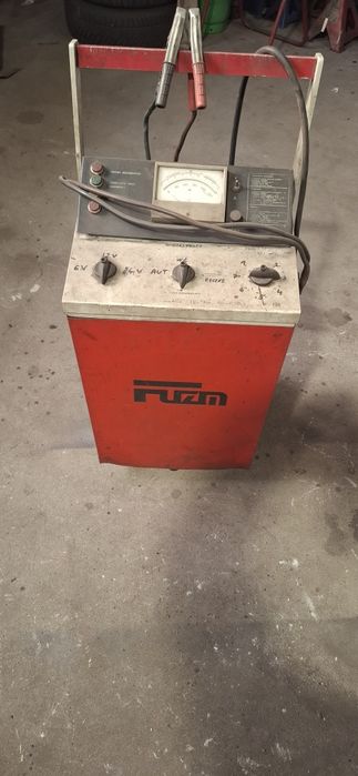 Prostownik rozruchowy