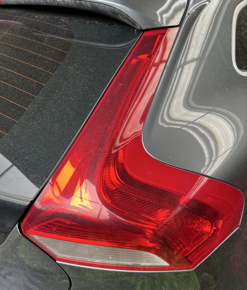 Farolim direito Volvo V40 2013 a 2019