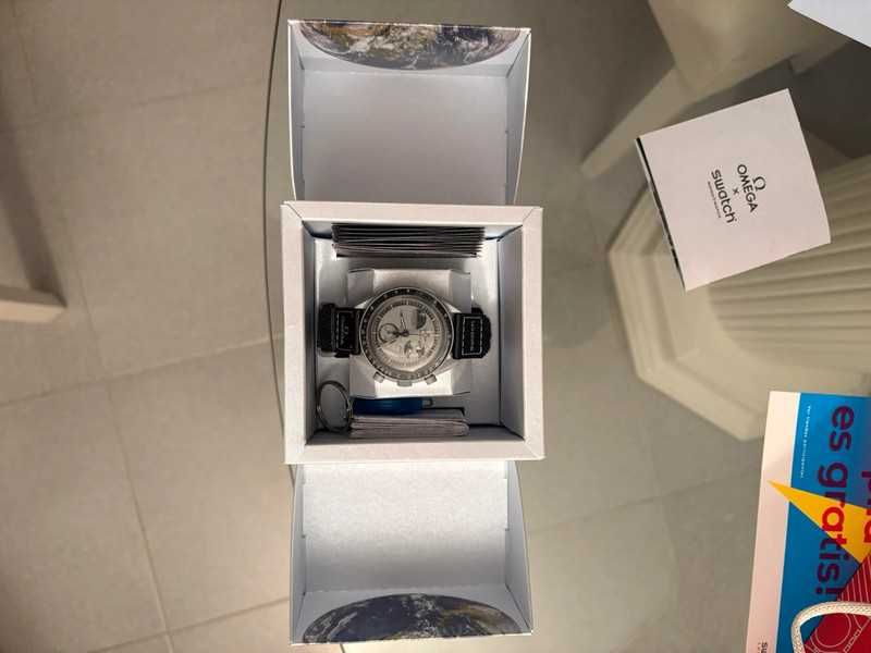 Swatch x Omega Bioceramic Mission To Earthphase