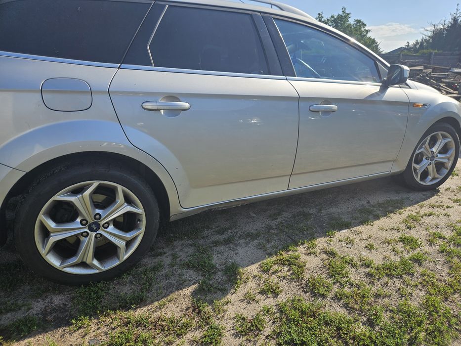 Ford Mondeo MK4 58 zderzak maska lampa blotnik drzwi klapa koła pas