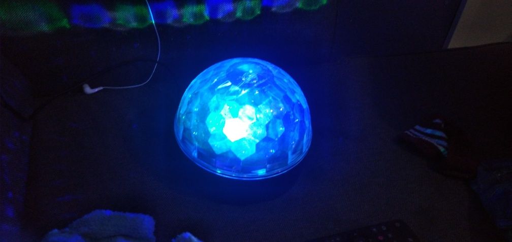 Kula LED z Bluetooth MDL001