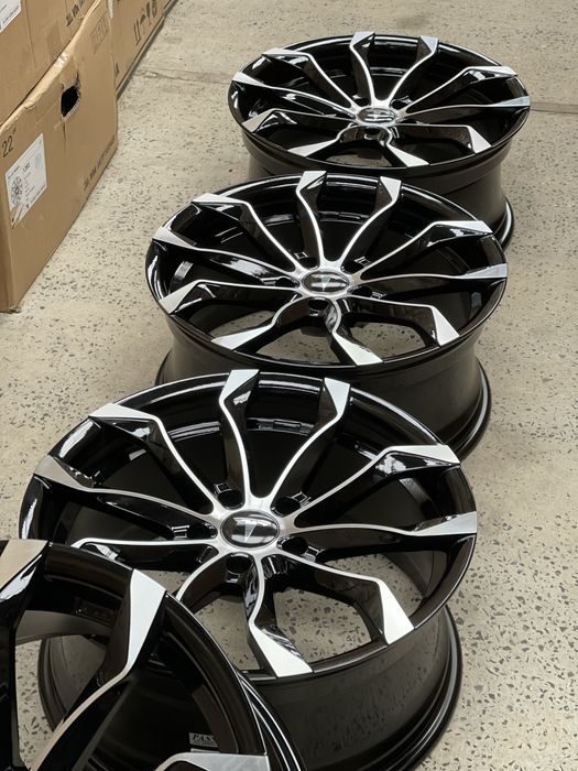 Диски Нові TESLA Model S R19/5/120 в Наявності .
