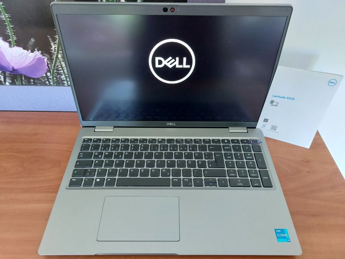 Dell Latitude 5520 ( i5-1135G7/16GB/256/Win11 Pro из Германии.