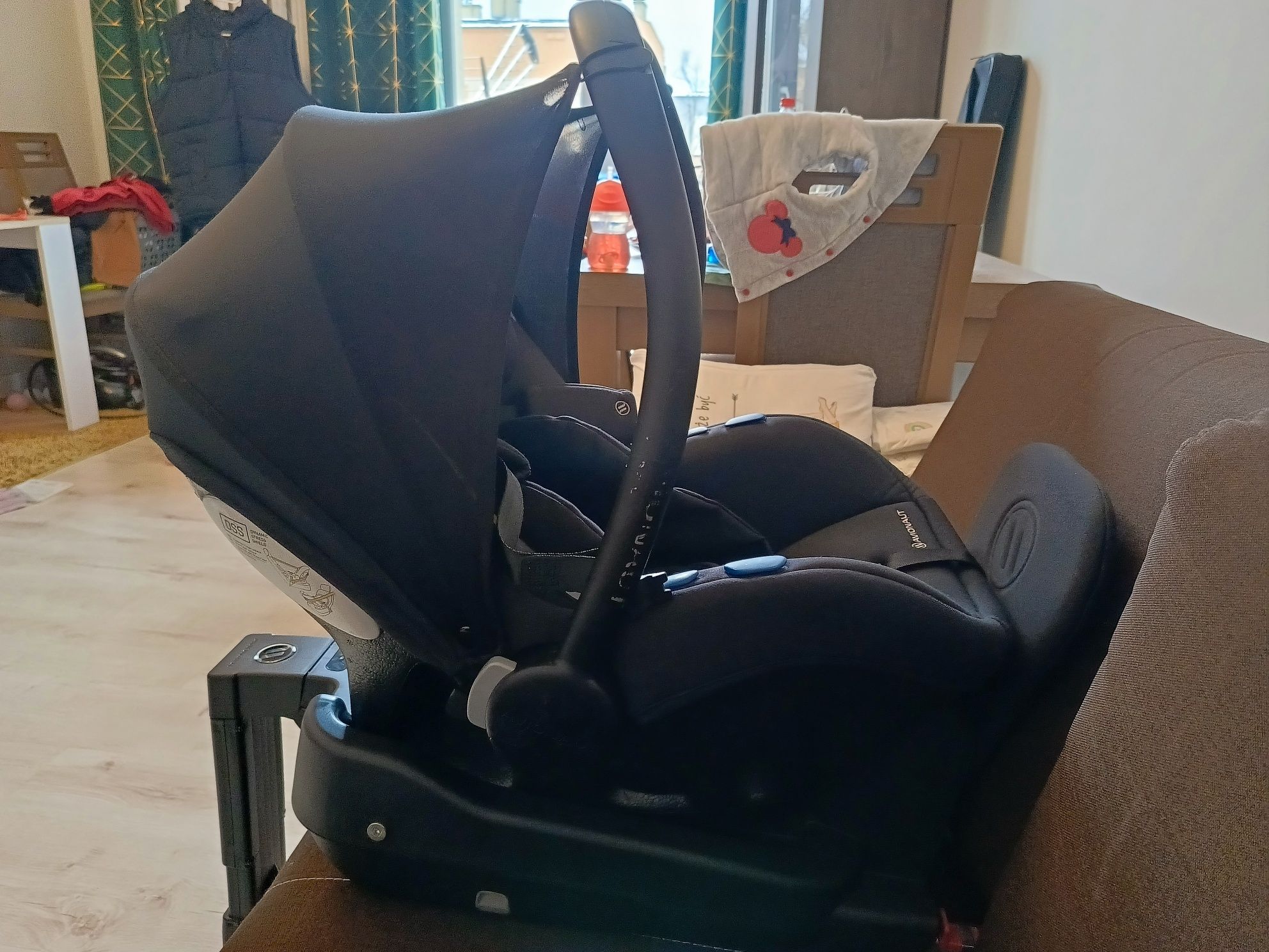 Fotelik avionaut pixel z bazą, nosidełko, fotelik avionaut