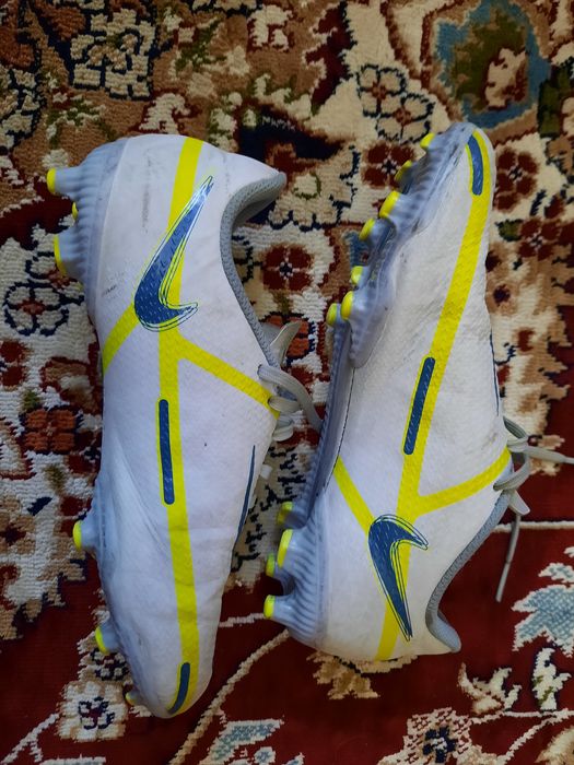 Бутси  nike/ Спортивне взуття