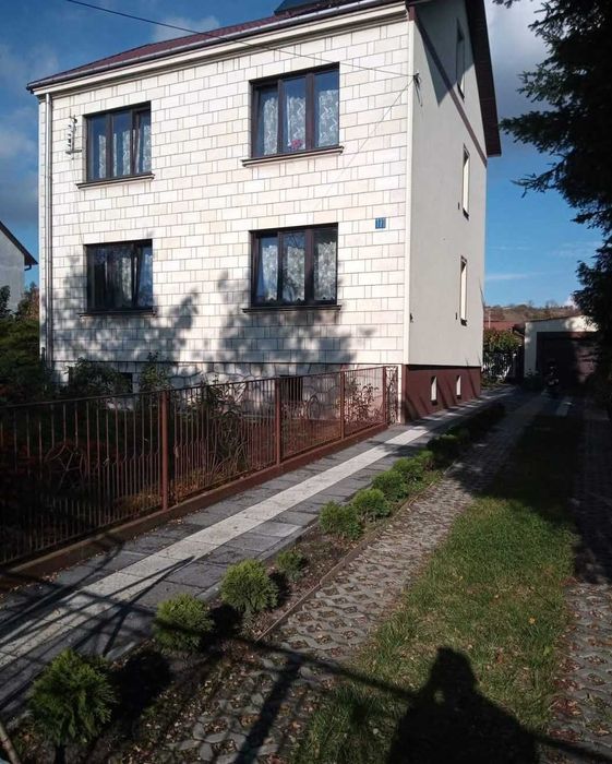 Parter domu do wynajęcia.85m2 w Pińczowie.