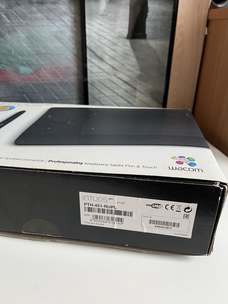 Терміново ! Графічний планшет Wacom Intous Pro S ідеальний стан
