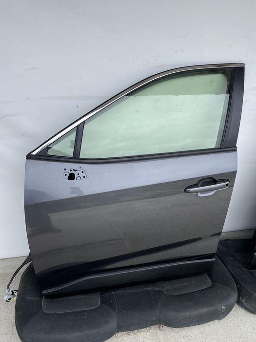 Двері Toyota Rav4 2019-22h передня ліва Тойота Рав4 2020-21р