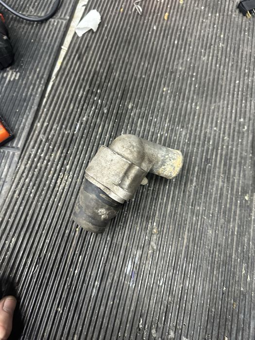 Корпус термостата ланос для установки на таврию славуту