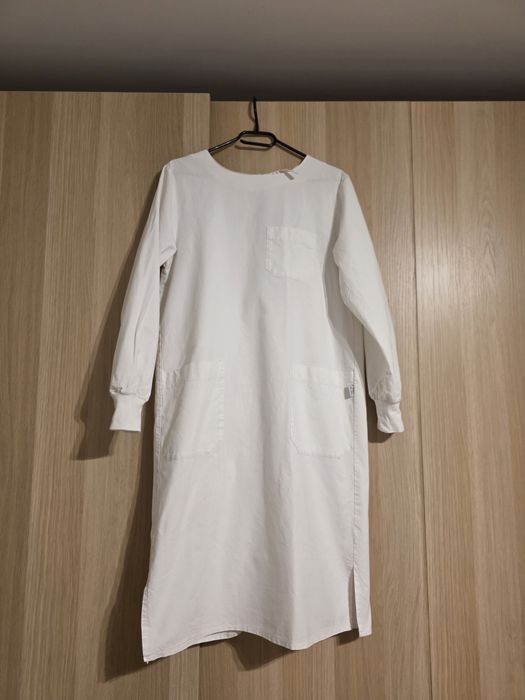 Fartuch medyczny zabiegowy anatomiczny Rozmiar M