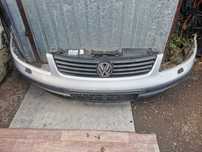 Passat B5 zderzak przedni przód LB7Z xenon