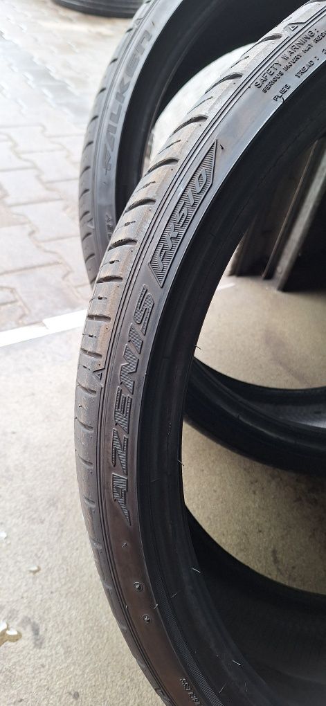 Opony 255/30ZR22 Falken