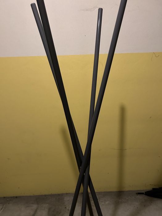 Cabide Cinzento