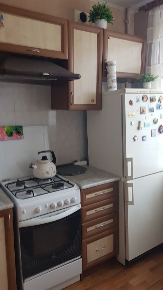 Сдам 2х кім. Квартиру в центрі Житомира, вул. Київська, можна на місяц