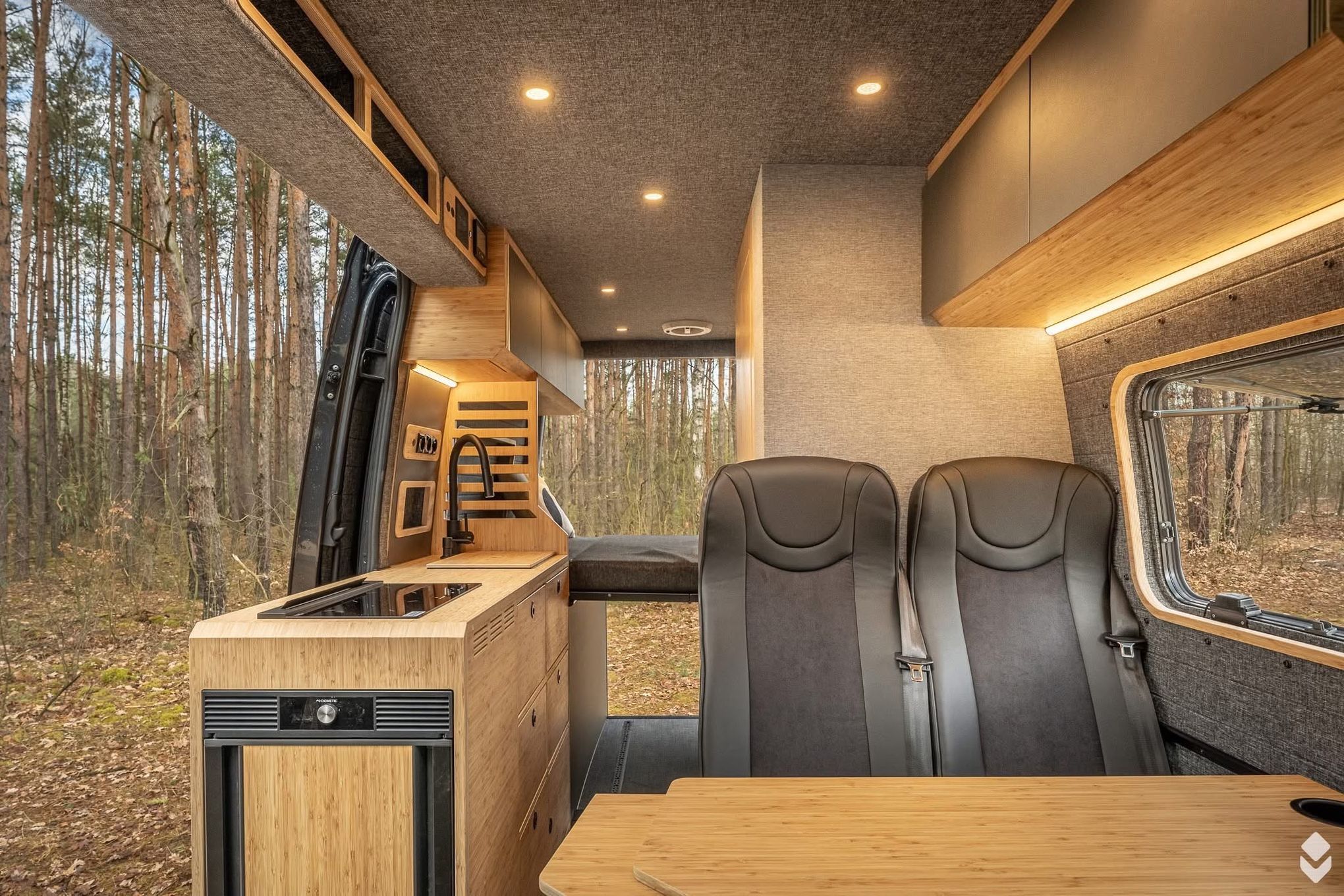 VANNADO Karakorum l2h2 4x4 Sprinter  Mercedes Sprinter 4x4 l2h2 Kampervan Vannado 2025 Najbogatsza wersja!