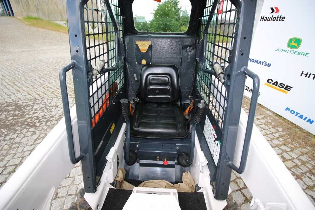 Bobcat Mini carregadora S70 Tração 4 rodas como nova