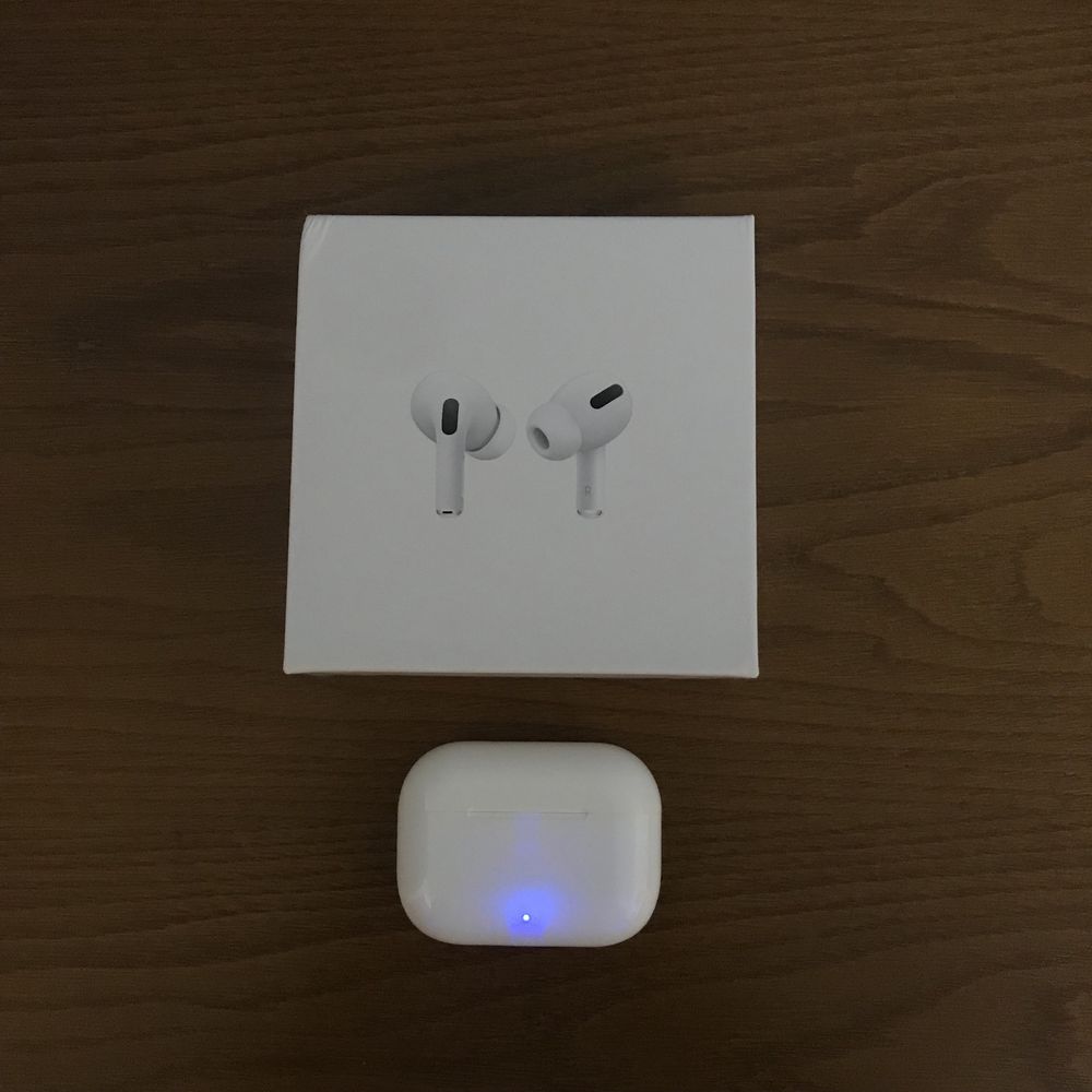 AirPods Pro Apple