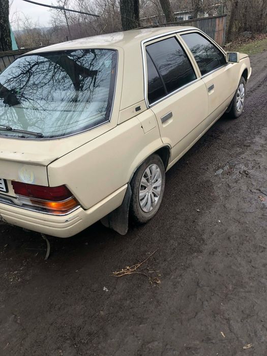 Продам . Авто в гарному стані. Об'єм 2.0 газ . Бензин. 1988.р ціна1200