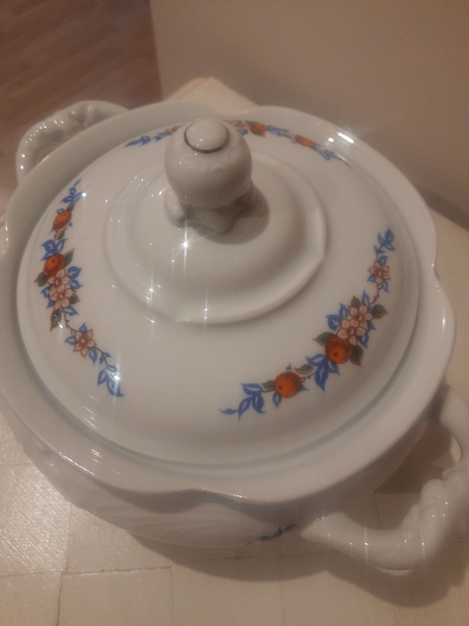 Waza porcelanowa Wawel