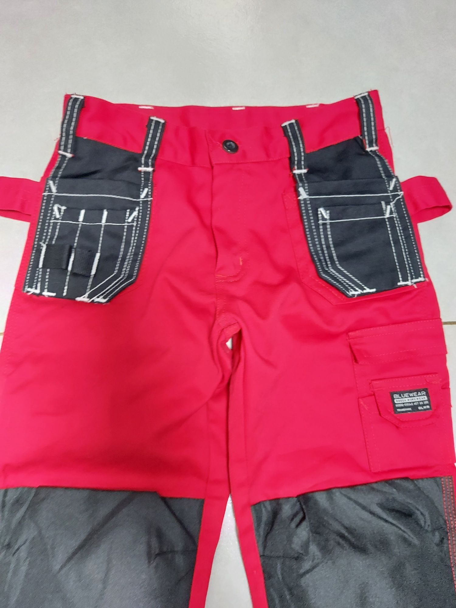 BlueWear spodnie robocze roz.116 dziecięce, czerwone