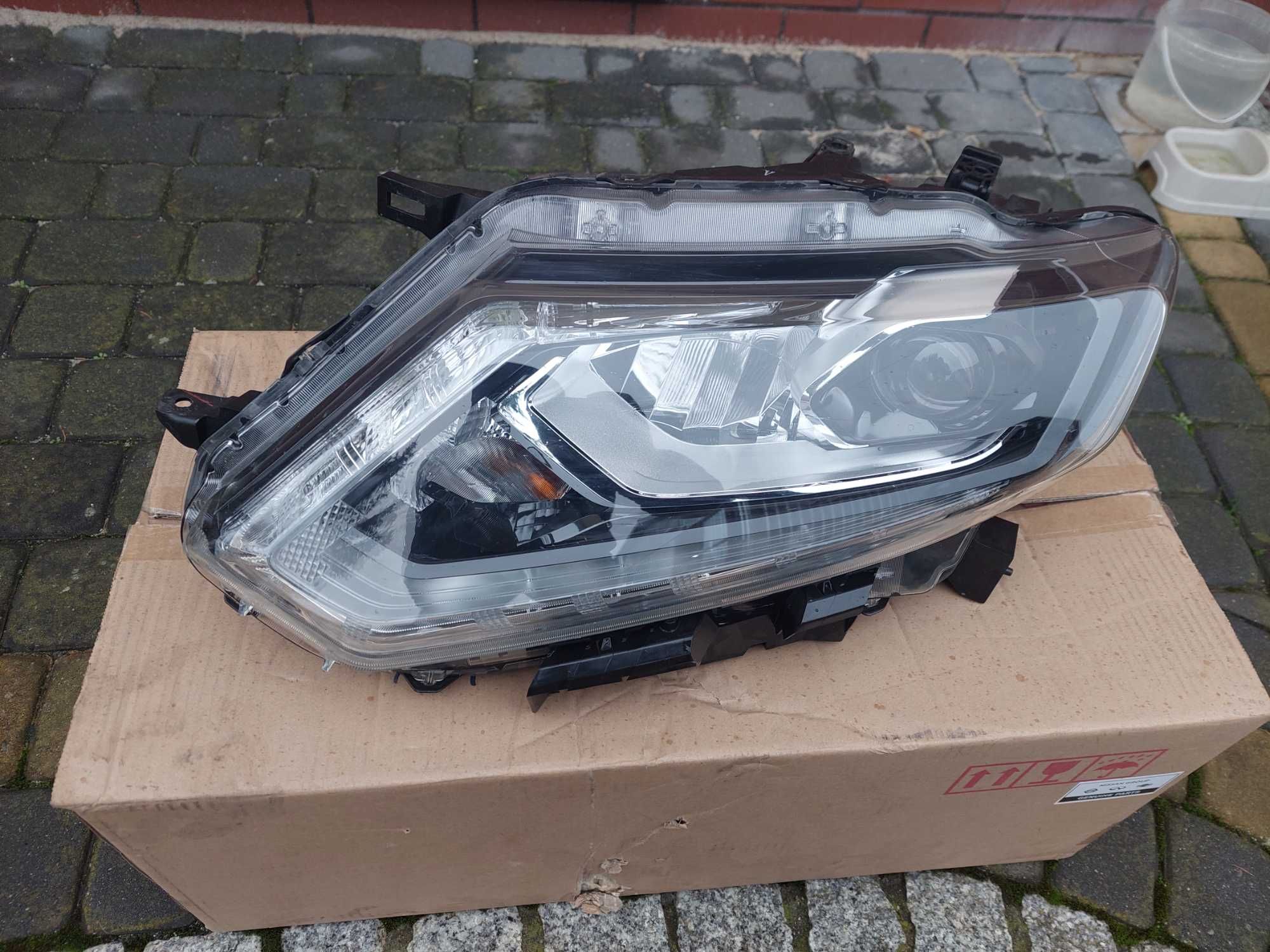 Lampa Przednia Full Led Lewa NISSAN X-TRAIL T32 2013- Europa