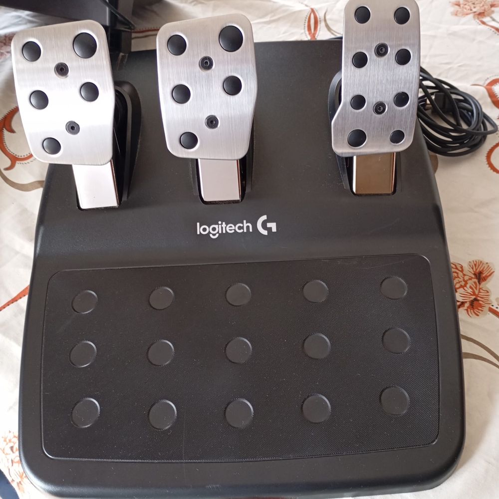 Vendo Simulador como novo g29 Logitech