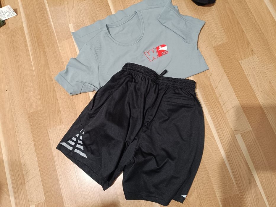 Strój sportowy  504a/MON i 307a/MON