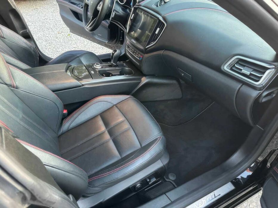 Maserati Ghibli S Q4      2017