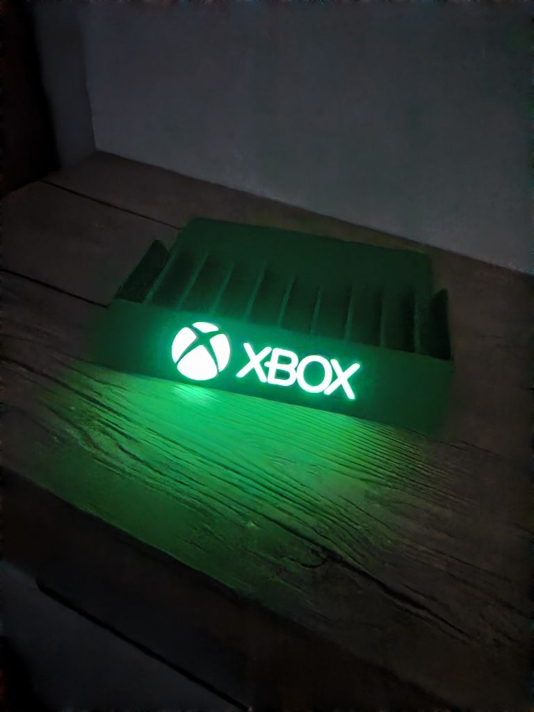 Stojak podstawka na gry Xbox napis fluorescencyjny