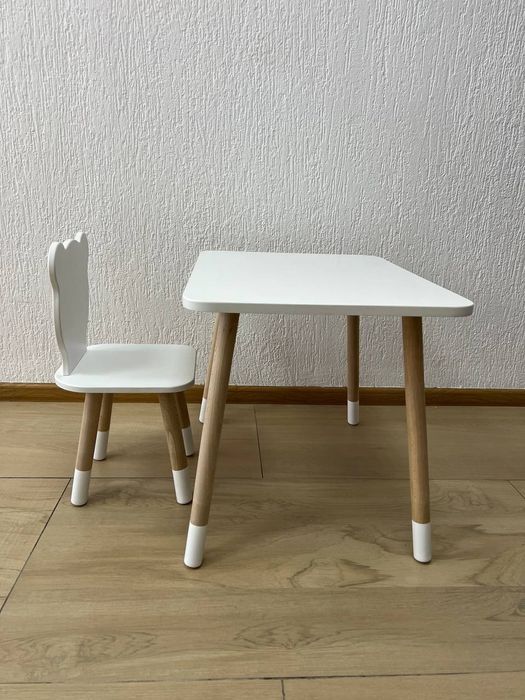 Столик з кріслом дитячий