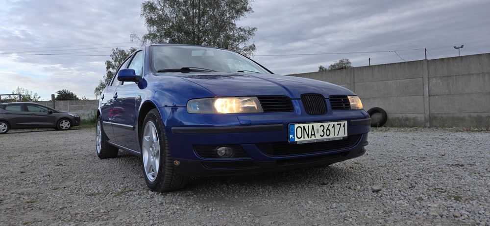 Seat Toledo 2.3 V5 klima alu alkantara ładny z Niemiec zarejestrowany